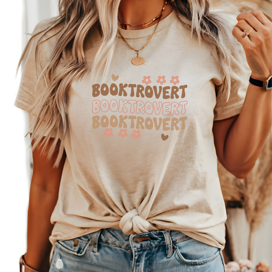 Retro Booktrovert T-Shirt